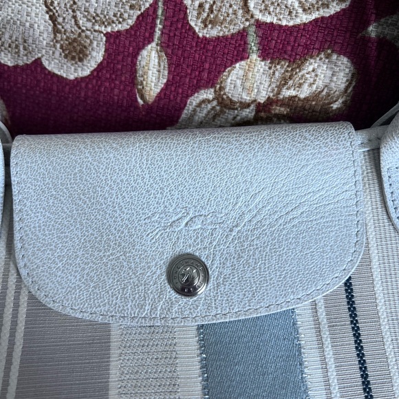 Rare Longchamp canvas tote - Picture 3 of 17